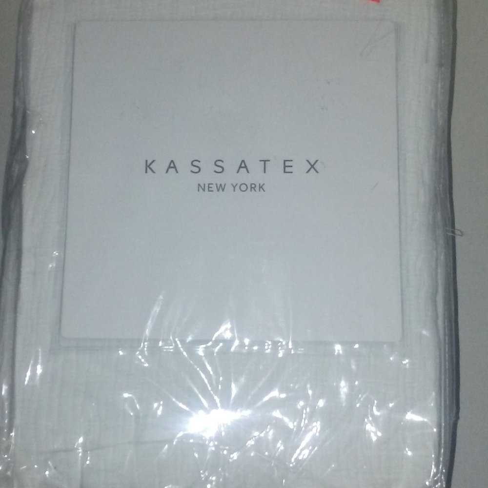 Kassatex New York,  Queen Coverlet with Kassatex standard sham. Retail $379.98